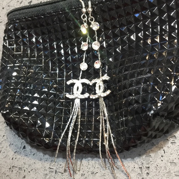 CC Earrings - Picture 3 of 4